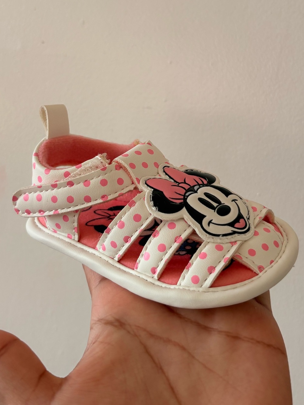 Minnie Mouse Infant Sandals - Picture 2 of 5